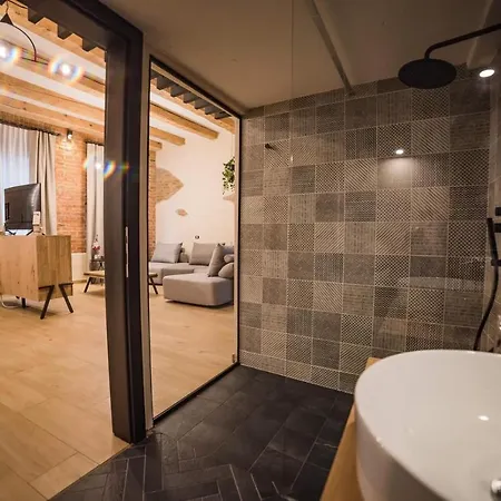 Casa - Homes 公寓 *